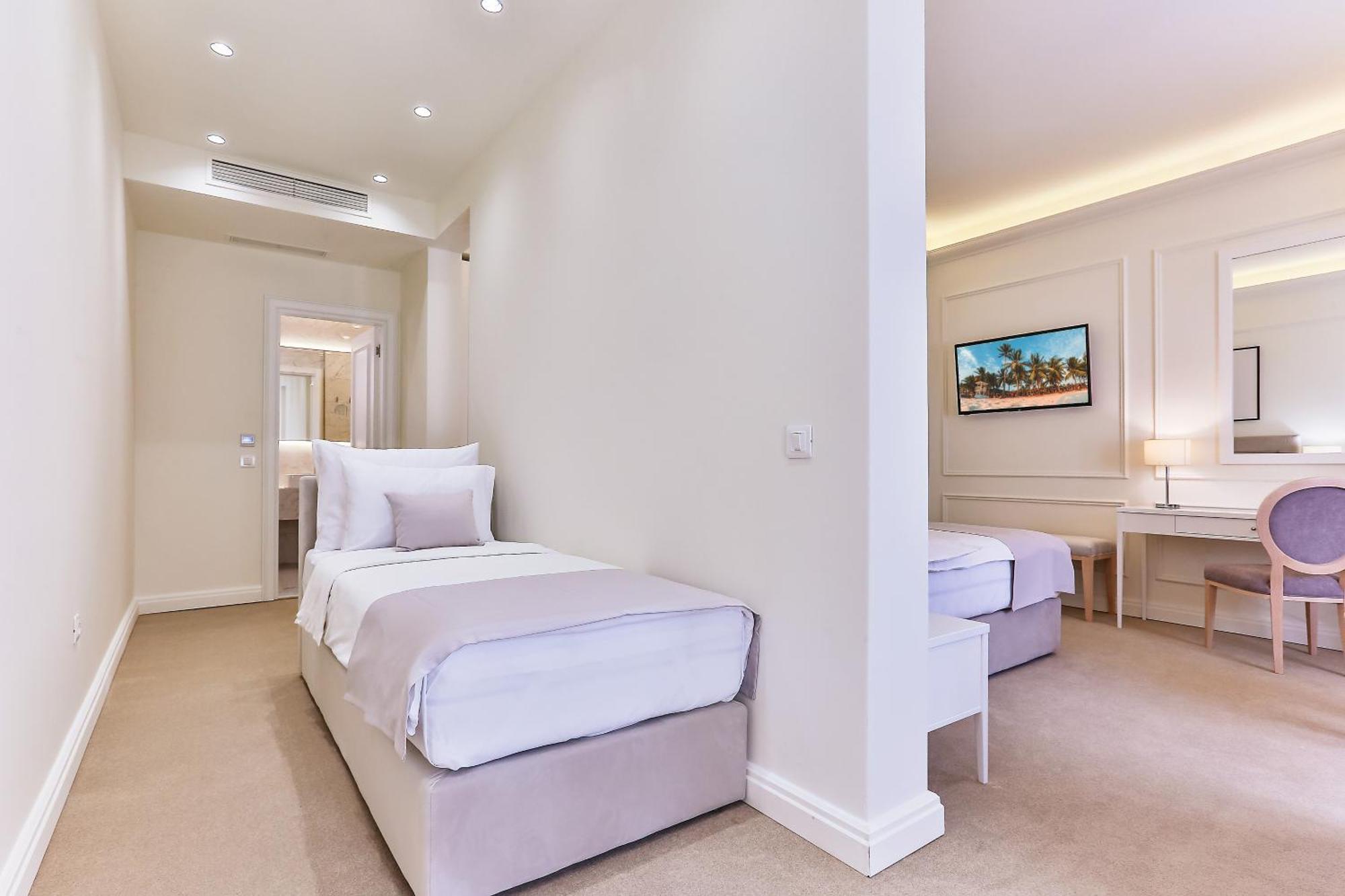 Hotel Eden Budva Bagian luar foto